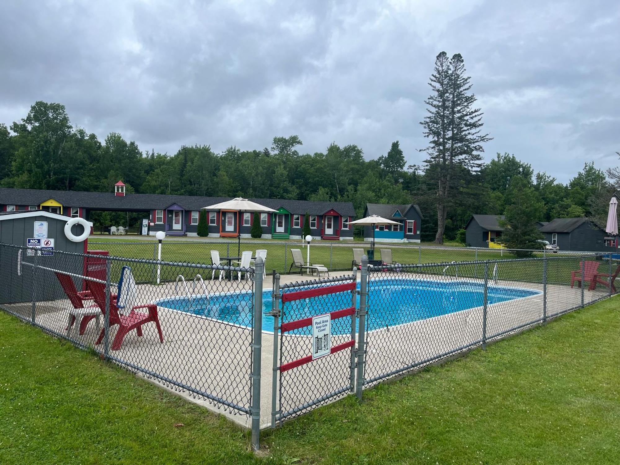 Mount Jefferson View Motel