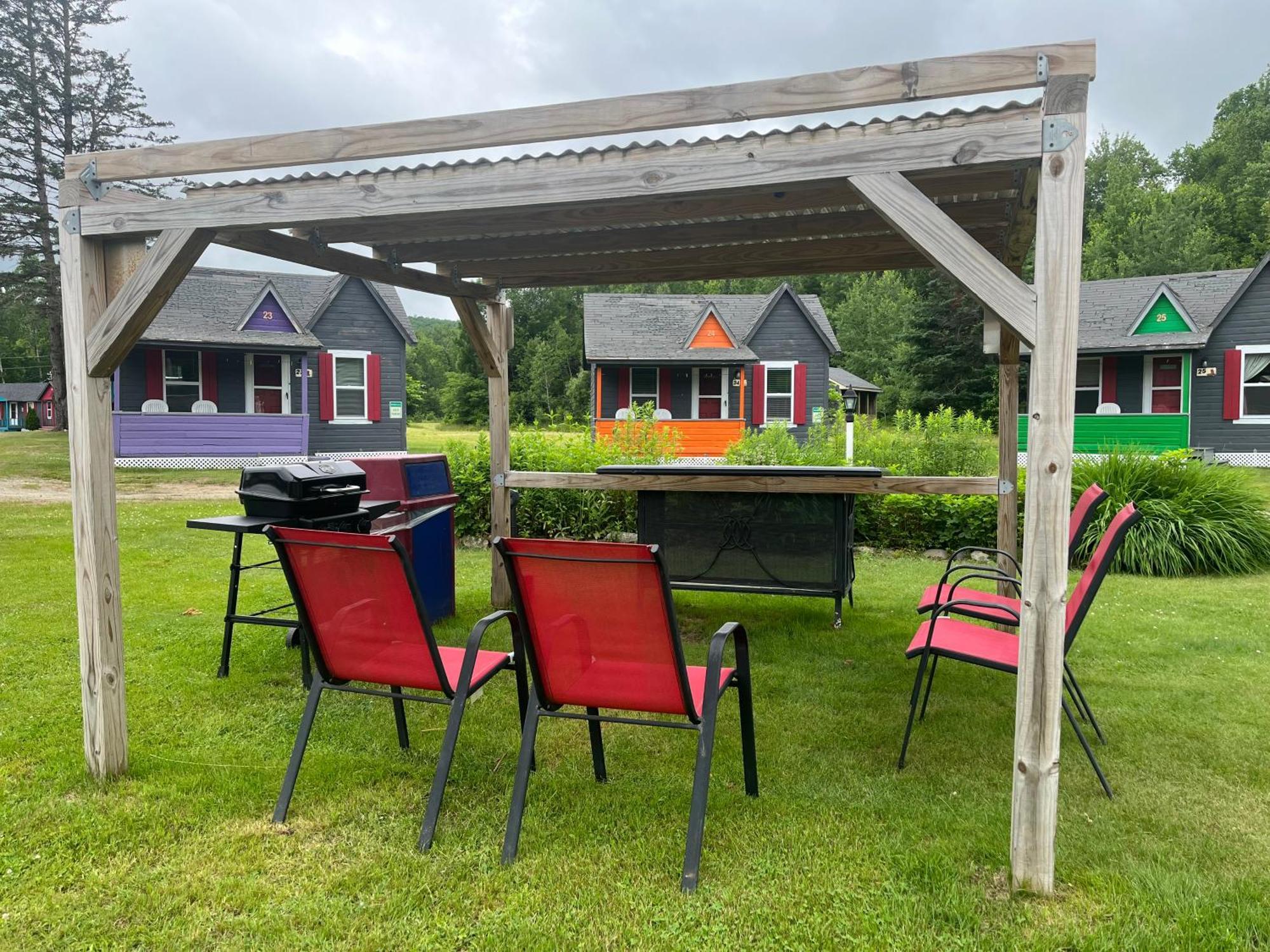 Mount Jefferson View Motel 2*